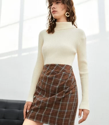SHEIN Plaid Print Ruched Zip Back Skirt